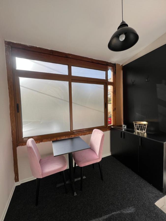 Hq Apartment In Center Tirana Exterior foto